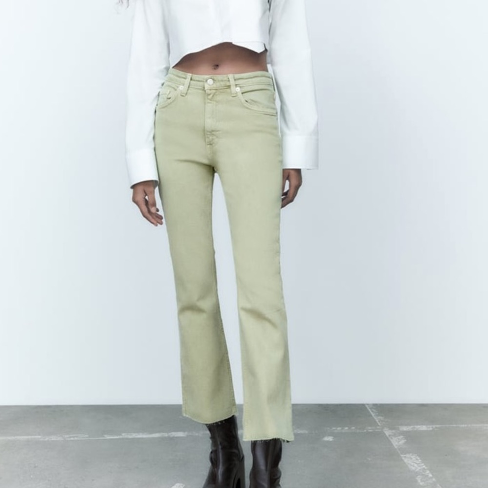 Zara TRF Cropped Mini Flare Jeans